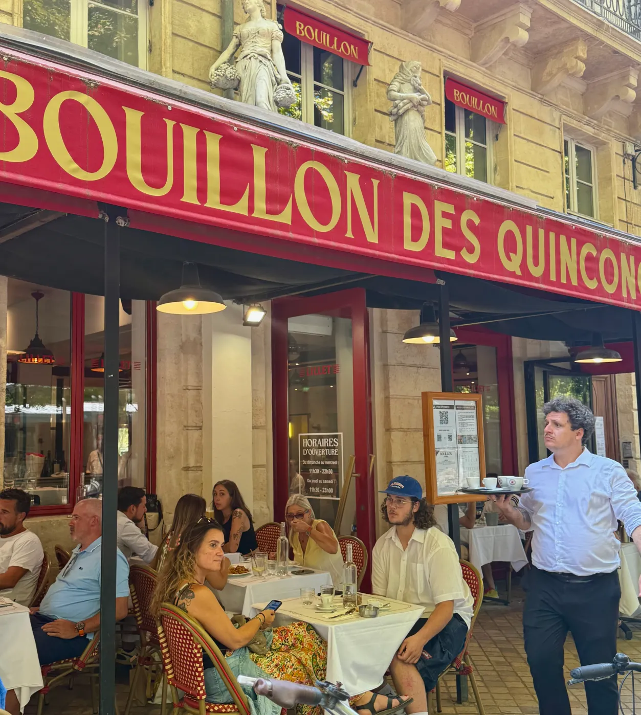 Salle du Bouillon des Quinconces – restaurant traditionnel à Bordeaux sur les Allées d'Orléans
